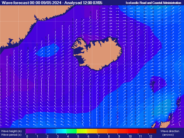Map with wave height around Iceland for tomorrow (Vegagerðin)